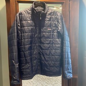 Patagonia Navy Nano puffer - Fits like Women’s S/M